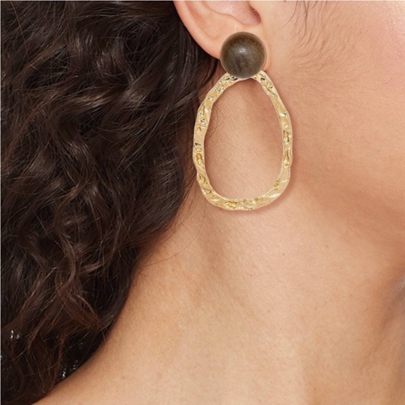 ⭐️3 for $15 ⭐️ Post with Organic Gold Drip Earrings by a new day - Picture 2 of 5